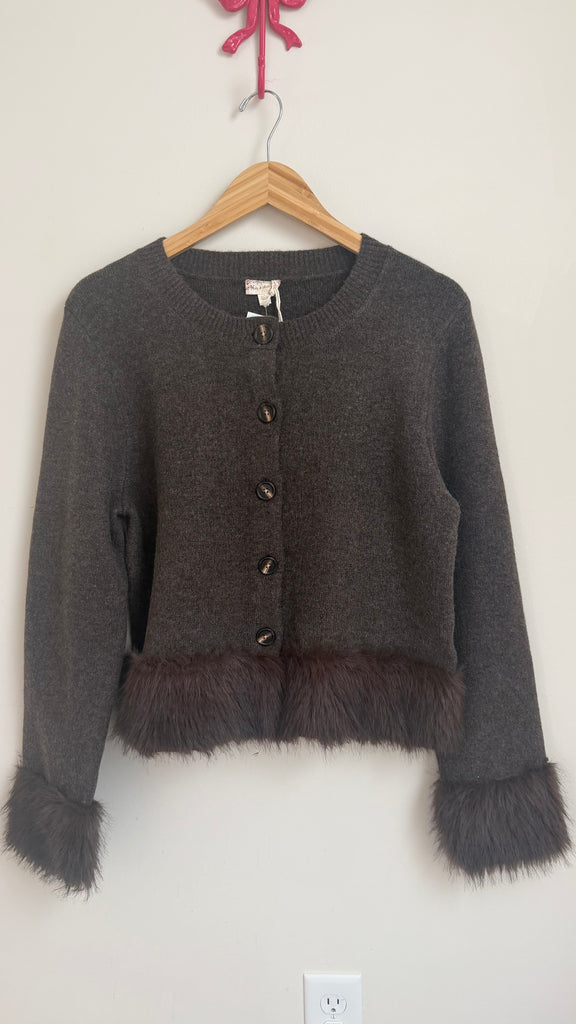 Nora’s 2 Items - L $76, $59)